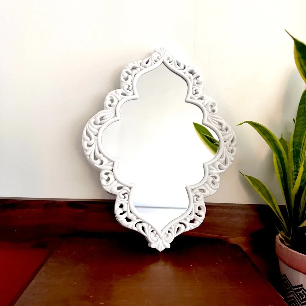 White Victorian Vintage Style Mirror Ornate Wall Hanging Heavy Plastic 10x14”